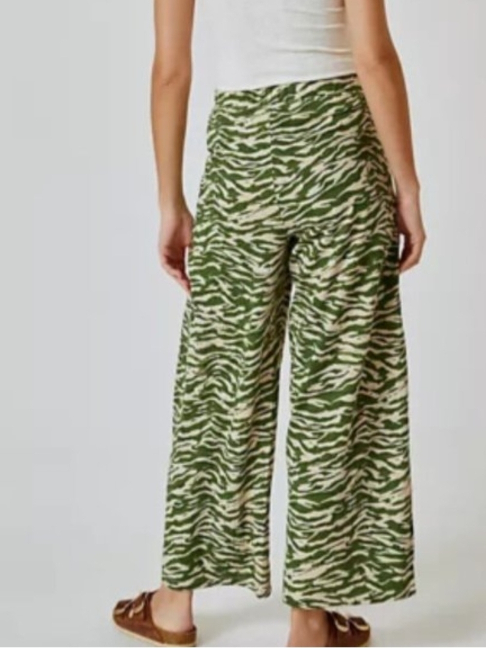 Anthropologie Daily Practce. The Montego Wide Leg Pant - Picture 3 of 6